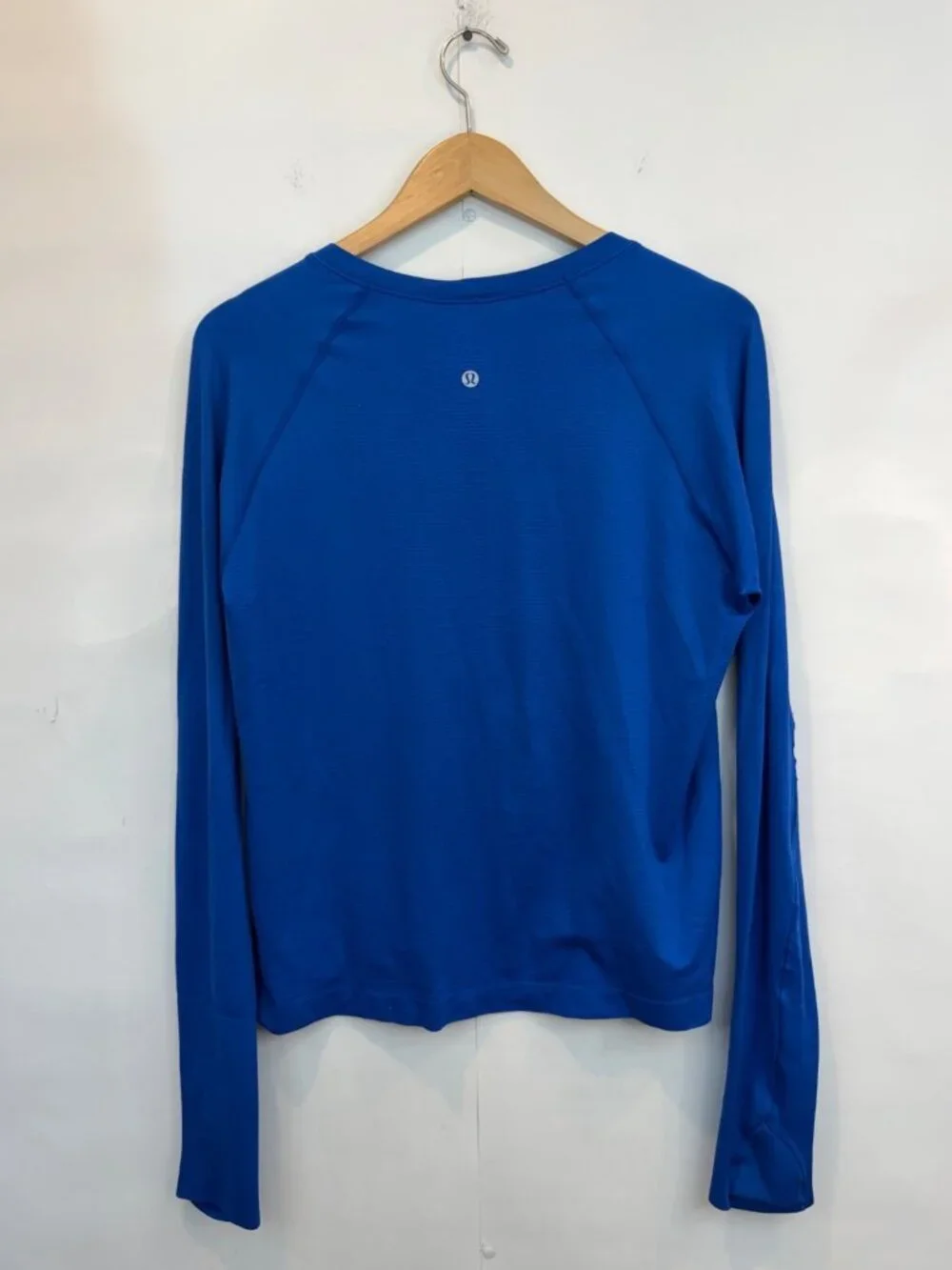 Lululemon Women's Swiftly Tech Long Sleeve Top Waist Length Royal Blue Size 14